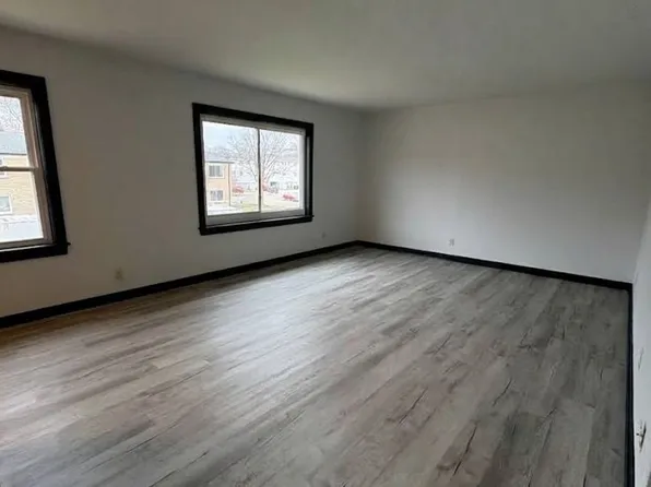 240 - 246 Parkview Blvd