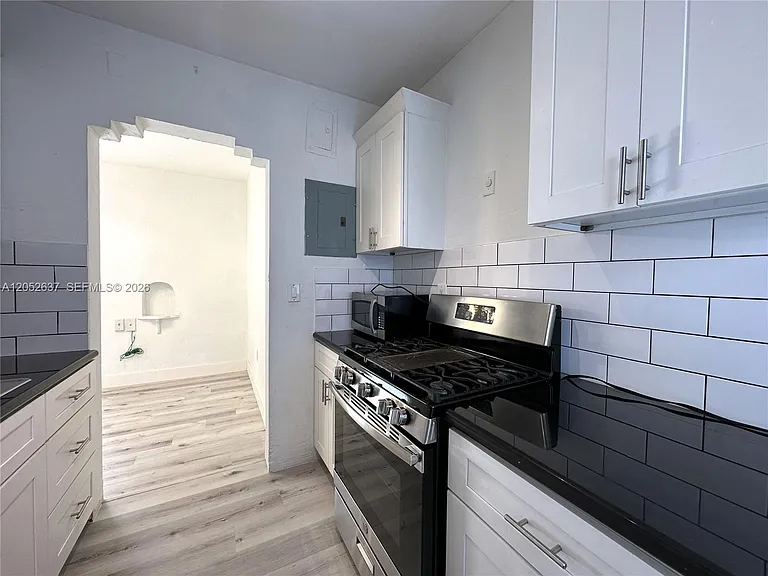 955 Bay Dr #7 — Photo 7