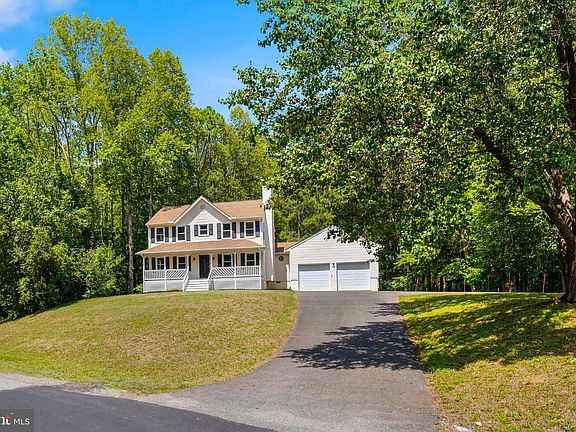3rd image of 4 Cannon Knolls Dr