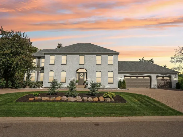 400 Sycamore Ln N, Plymouth, MN 55441