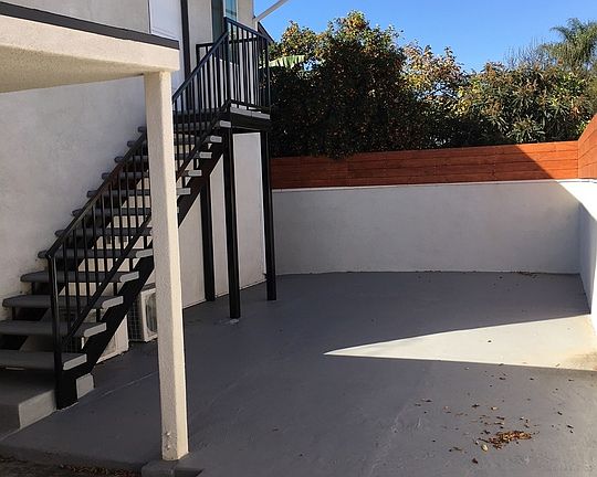 5th image of 3425 Plata St