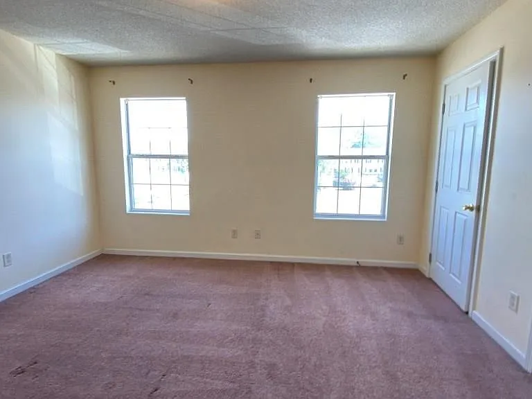 1100-8C Pineland Ave — Photo 5