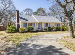 195 Silver Spring Beach Rd, Eastham, MA 02642