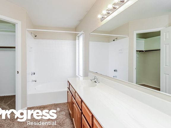 5th image of 4233 E Tanglewood Dr