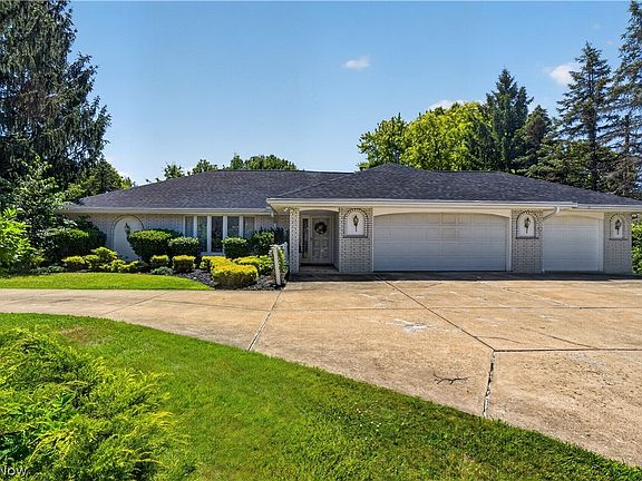 2nd image of 13635 Fox Hills Dr