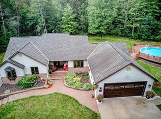 N11524 Forest Park Dr, Tomahawk, WI 54487