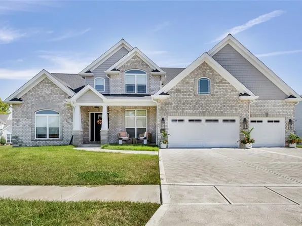 1016 Bellevaux Pl, Saint Charles, MO 63301