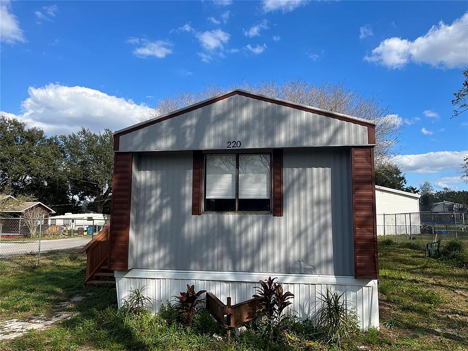 1st image of 220 PINE AVENUE