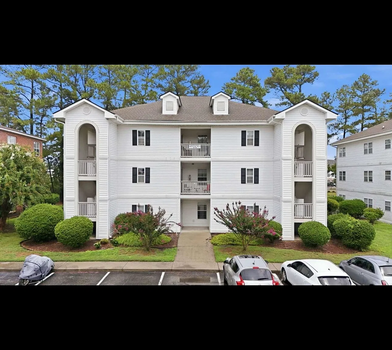 2 bed, 1100 sqft, $1,600 — Photo 1