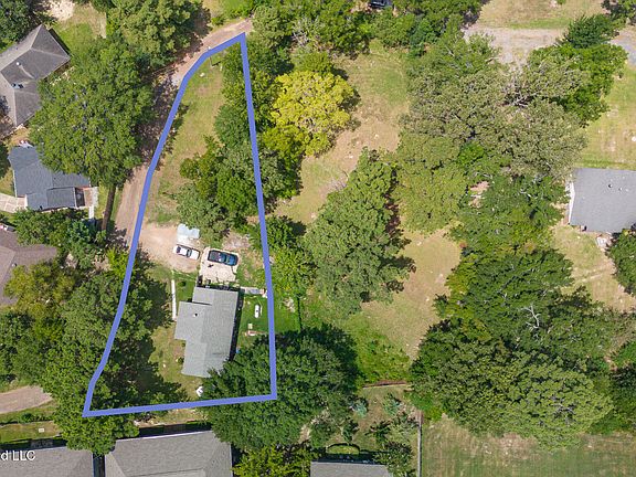 4th image of 120 Woody Dr
