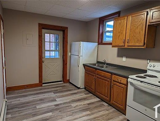 2nd image of 340 Montcalm St #1L