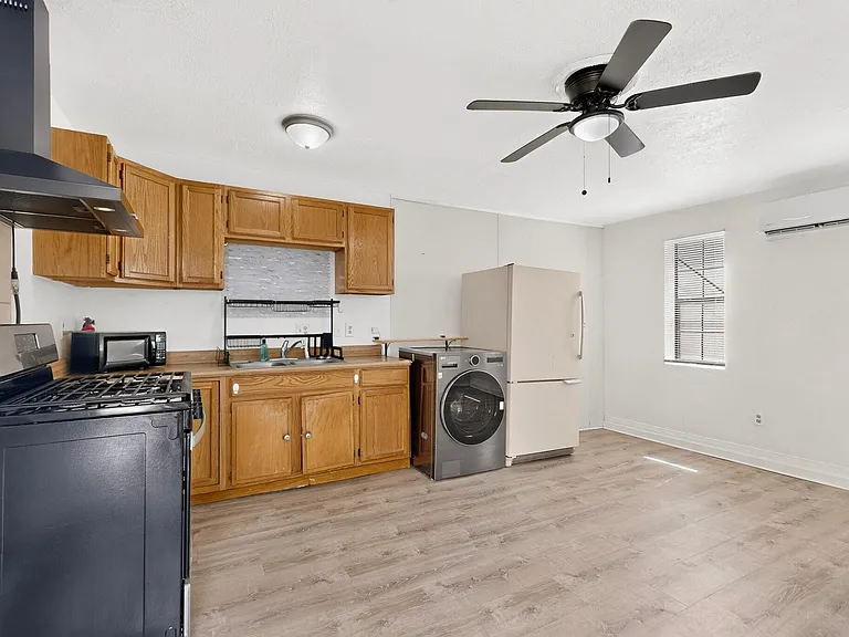 615 Quincy St NE #A & B — Photo 29