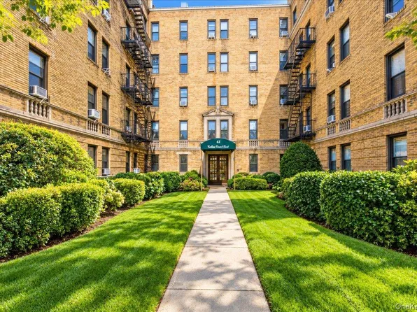 43 Calton Road #4N, New Rochelle, NY 10804