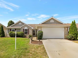 1105 Waters Edge Rd, Champaign, IL 61822