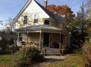 25 3rd St, Barrington, RI 02806