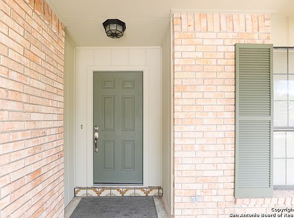 3rd image of 12203 Mint St
