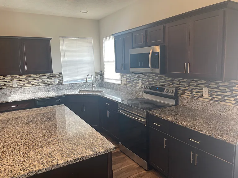 10056 Gallop Ln — Photo 18