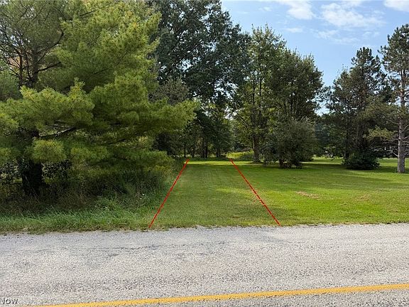 3rd image of 9552 Newton Falls Rd