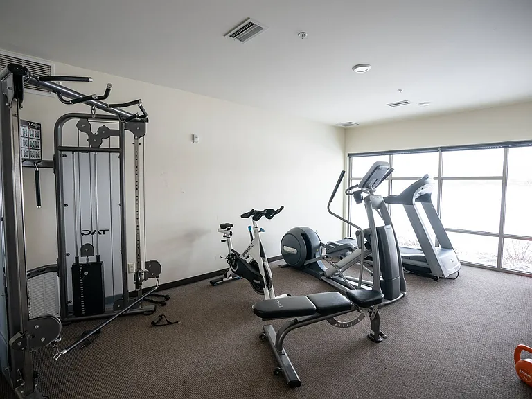 325 Campus Dr #104 — Photo 22