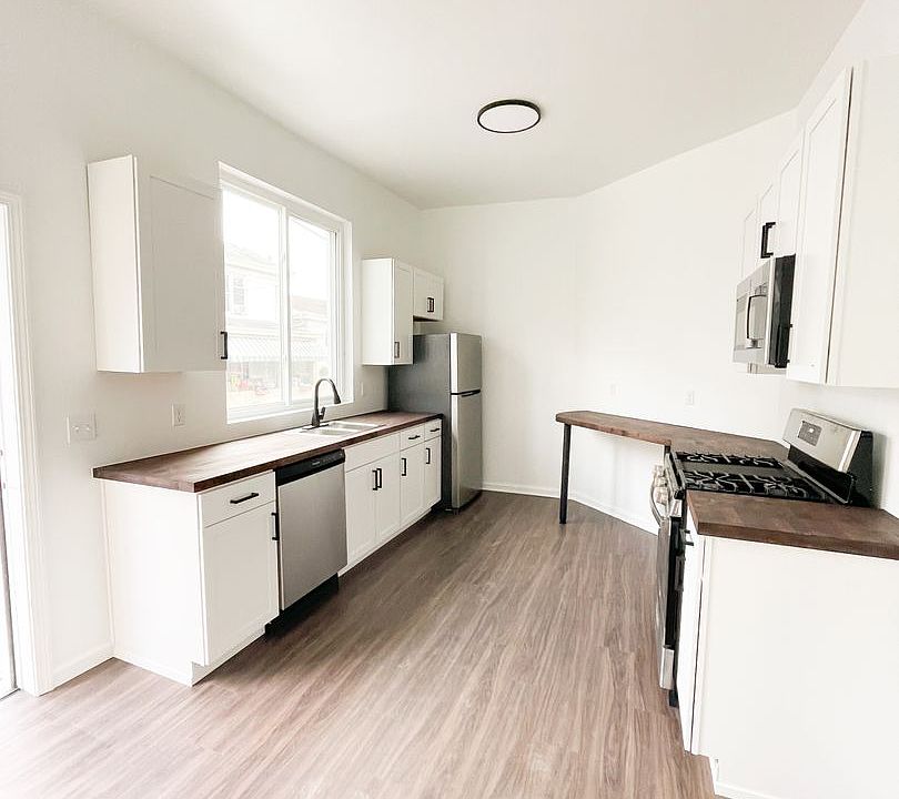 1st image of 807 Eureka St #1