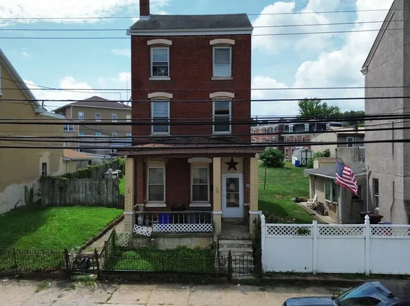 112 E 4th St, Bridgeport, PA 19405