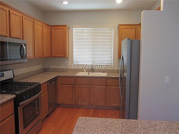 5th image of 1521 Tillman Falls Ave