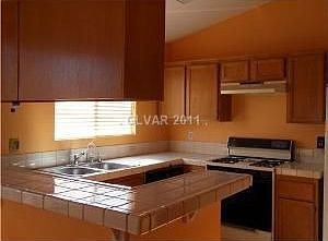 4th image of 6601 Sterling Springs Pkwy