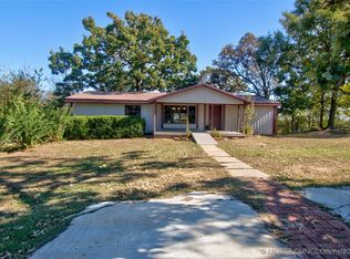 427650 E 1068th Rd, Checotah, OK 74426