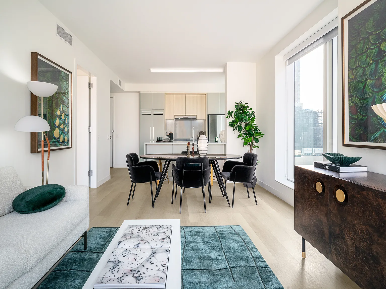 17 Hanover Place — Photo 2