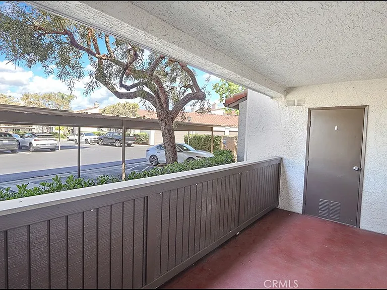 30 Corniche Dr #D — Photo 17
