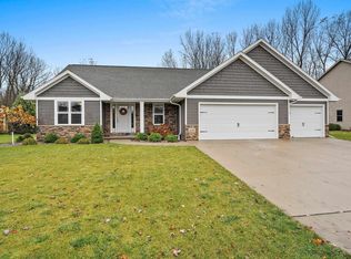 2518 Remington Rd, Green Bay, WI 54302
