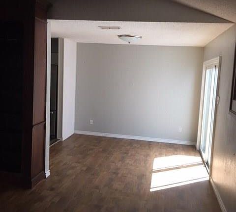3rd image of 1213 Harbor Village Dr