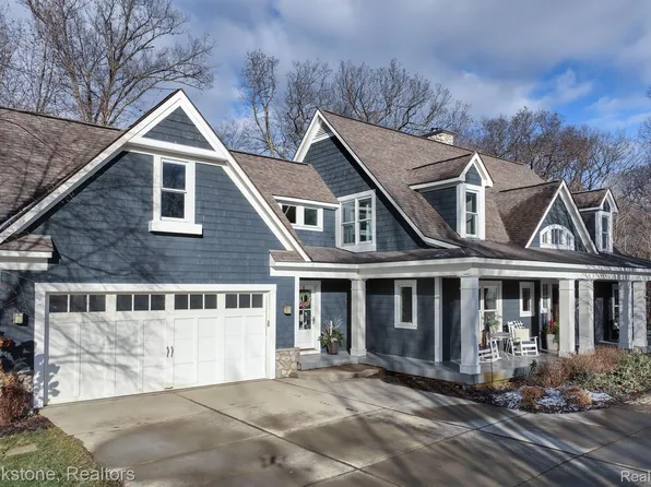 2269 S Hadley Rd, Ortonville, MI 48462