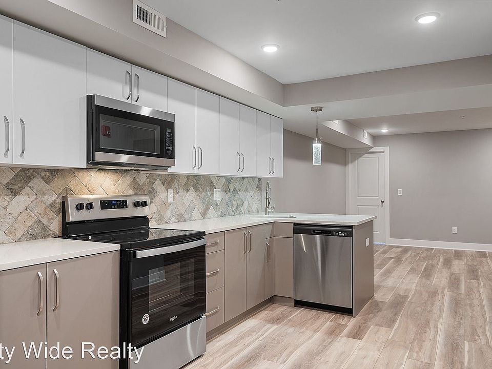 1st image of 1939 W Berks St APT 3