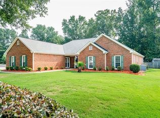 2445 Arapaho Way, Powder Springs, GA 30127