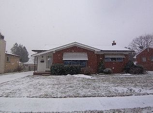 8862 Radner Dr, Sterling Heights, MI 48314