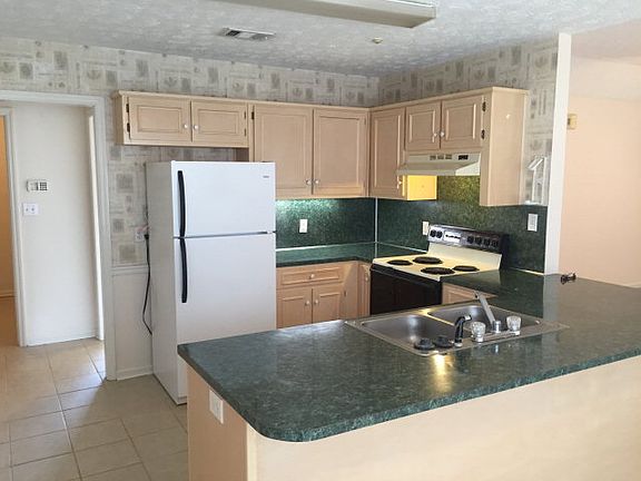 4th image of 5484 Saratoga Dr