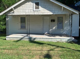 626 S Hoskins Rd, Charlotte, NC 28208