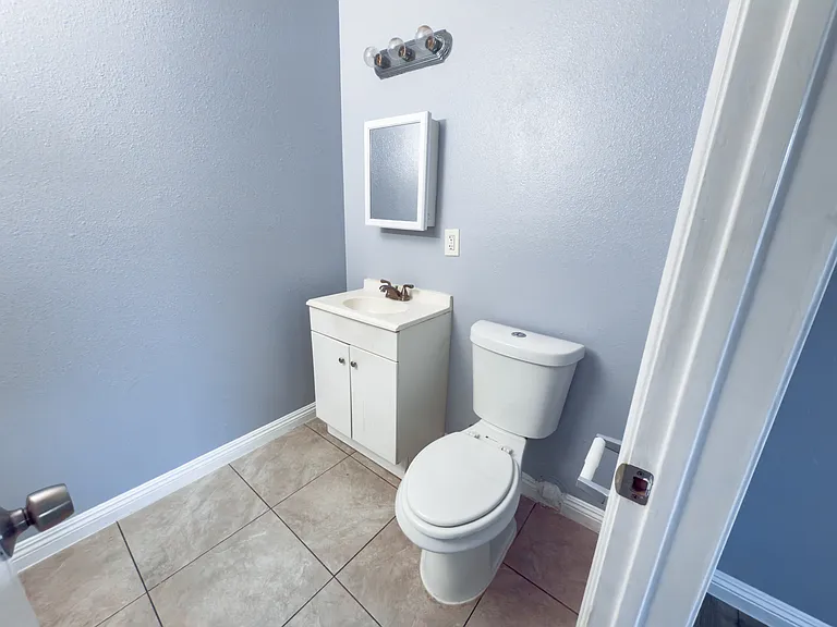 10923 California Ave #B — Photo 10