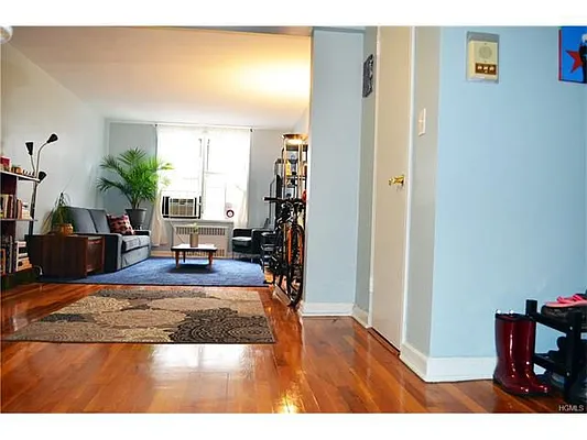 Sold by Prudential Kafcos Realty | media 9