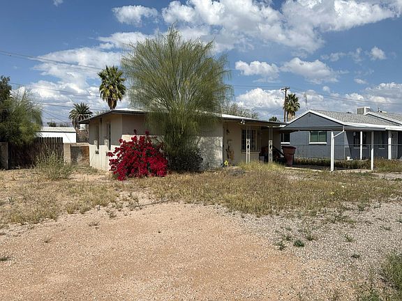 3rd image of 3311 E Silverlake Rd