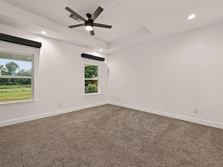 1343 Alpha Ln — Photo 29