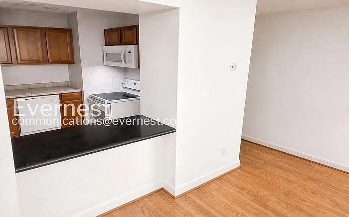 201 N Emory Dr #4 — Photo 6