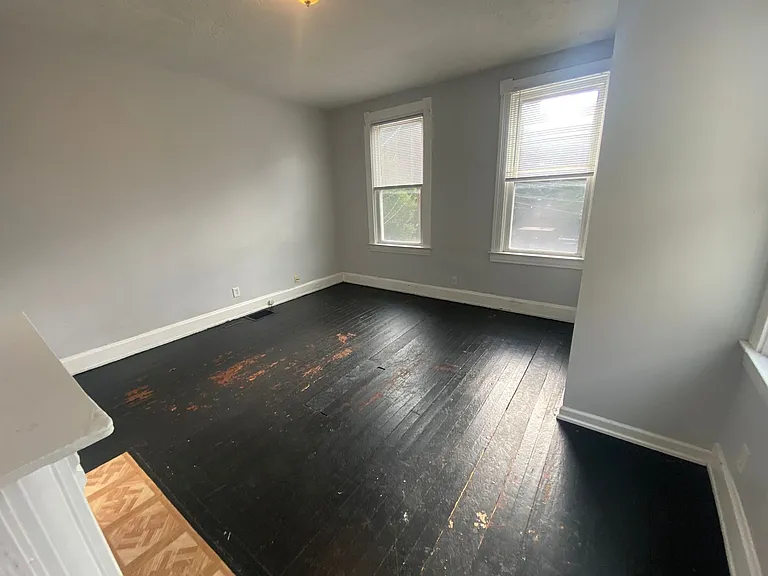 2209 Victor St — Photo 18