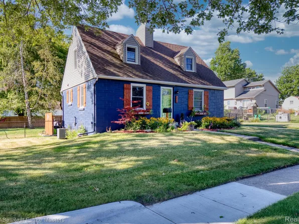 504 Garfield St, Port Huron, MI 48060