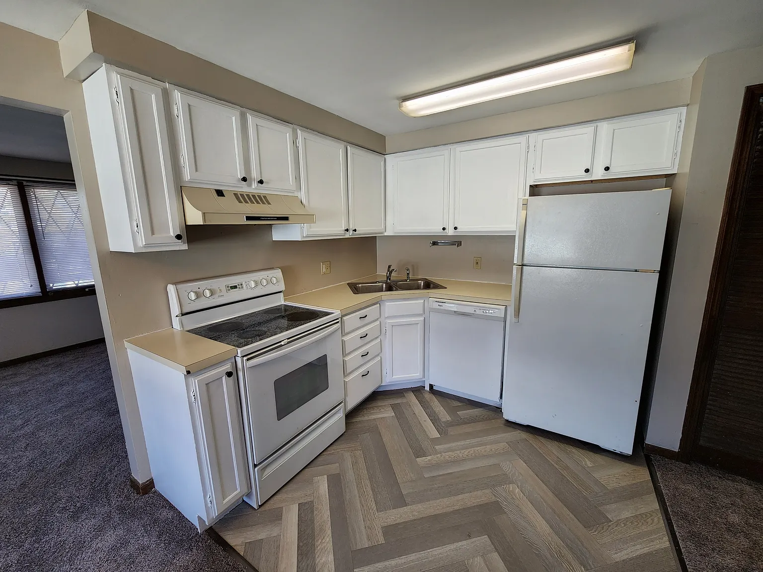 1349 Pierce Ave - 1 — Photo 1