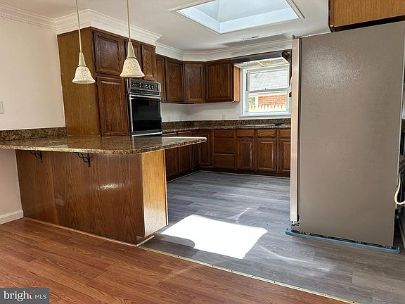 4th image of 12625 Farnell Dr