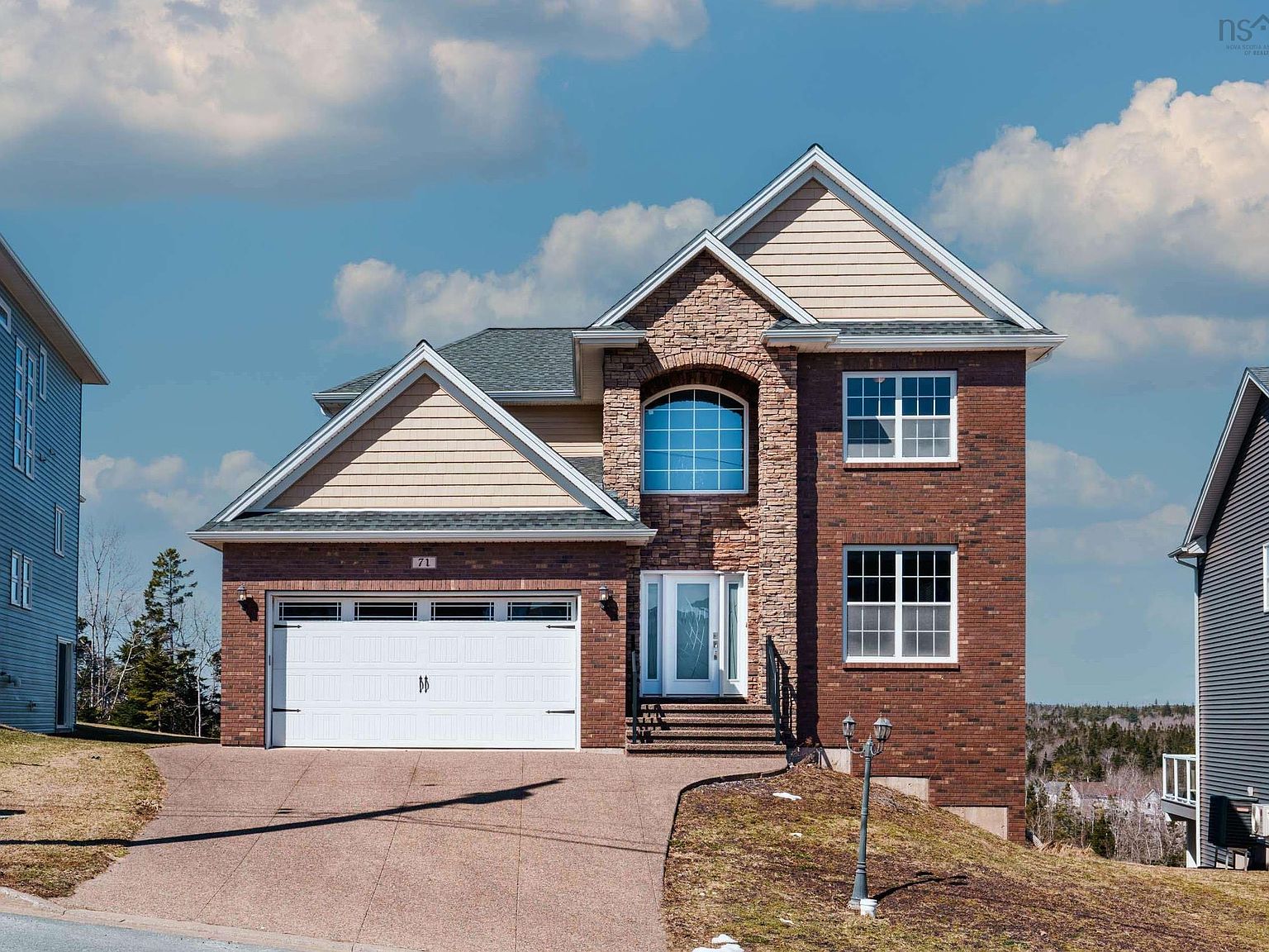 71 Maple Grove Ave