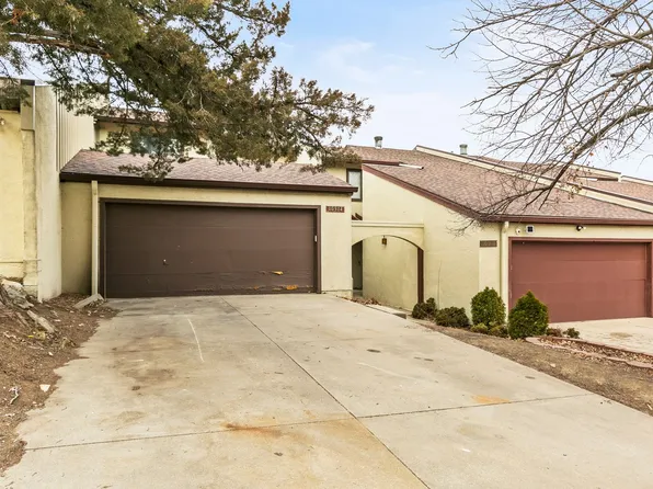 10914 Saratoga Plz, Omaha, NE 68164