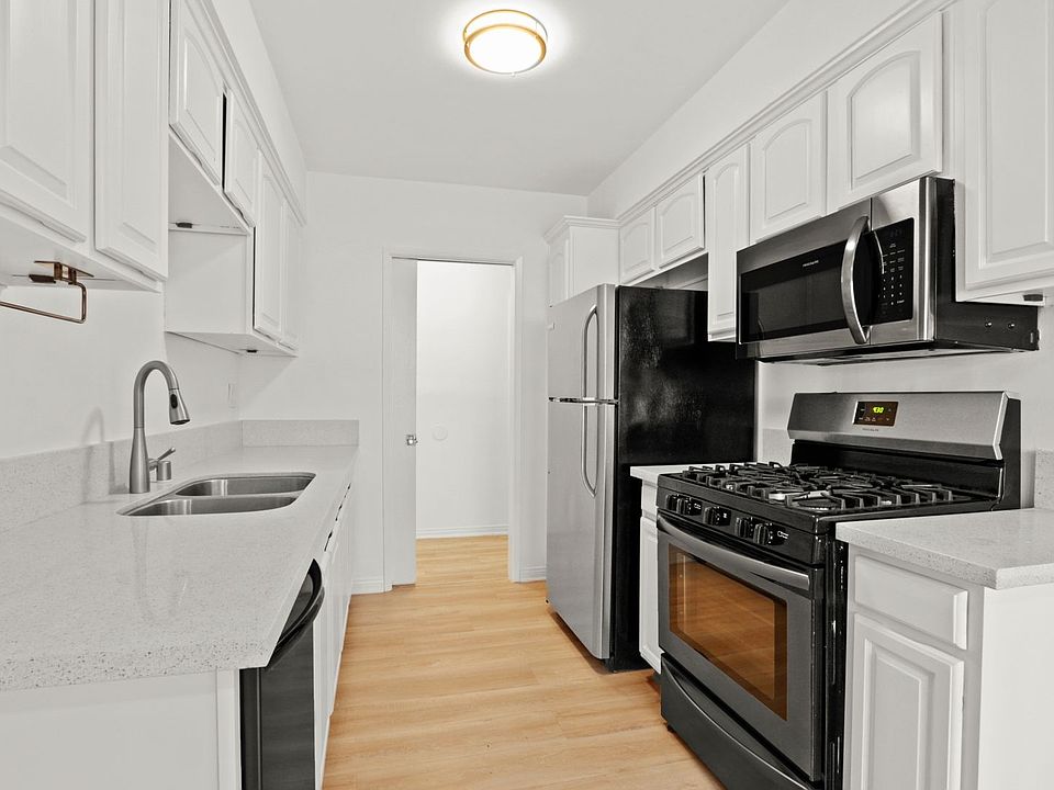 1st image of 525 Idaho Ave #2